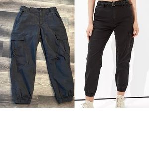 AE Relaxed Mom Black Jogger